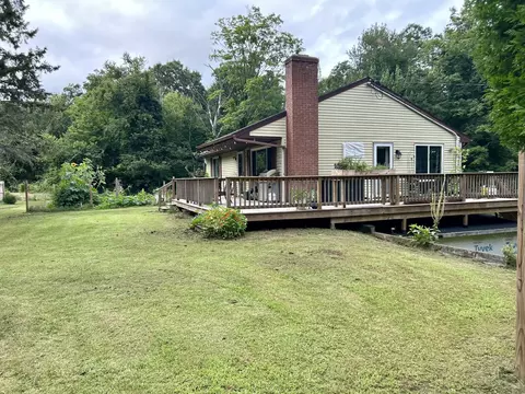 2 Falls Bashan Rd, East Haddam, CT 06469