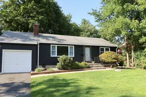 568 Fern St, West Hartford, CT 06107