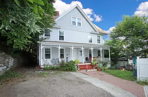 1 Crescent St, Ansonia, CT 06401