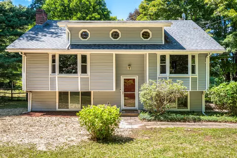 126 Hebron Rd, Andover, CT 06232