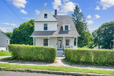 24 Cottage St, Winchester, CT 06098