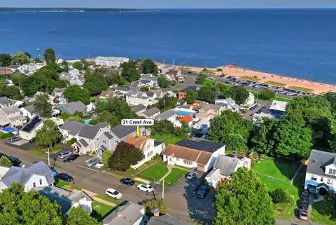31 Crest Ave, West Haven, CT 06516