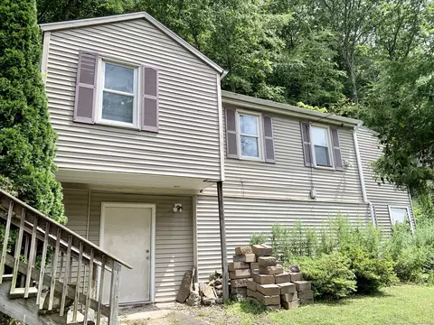 174 Roosevelt Dr, Seymour, CT 06483