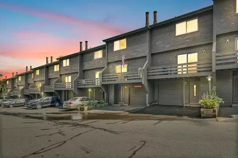 157 Shelter Rock Rd #13, Danbury, CT 06810