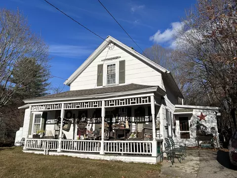 727 Route 163, Montville, CT 06370