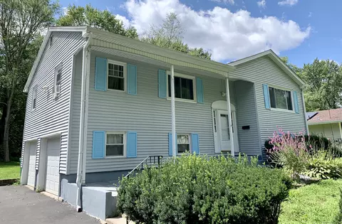 19 Dale Ave, Bloomfield, CT 06002