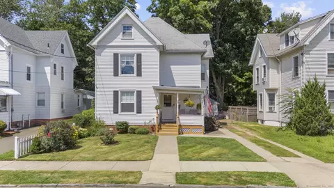 25 Lester St, West Haven, CT 06516