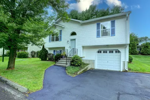 89 Branca Ct #89, Milford, CT 06461