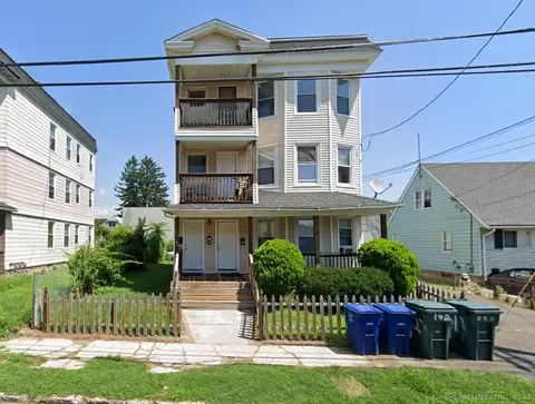 142-144 Cowles St, Bridgeport, CT 06607