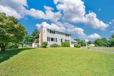 15 Cindy Rd, Ellington, CT 06029