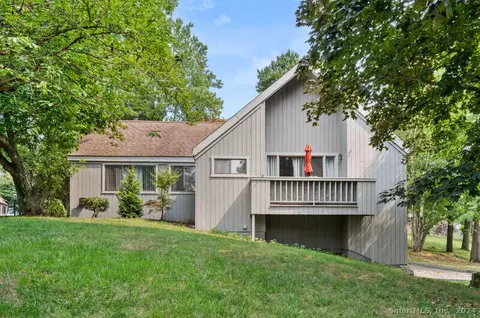 398 Ottawa Ln #A, Stratford, CT 06614