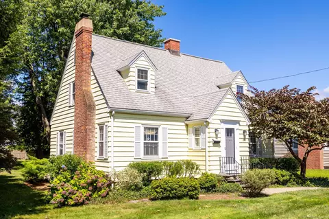 19 Rockwell Ave, Plainville, CT 06062