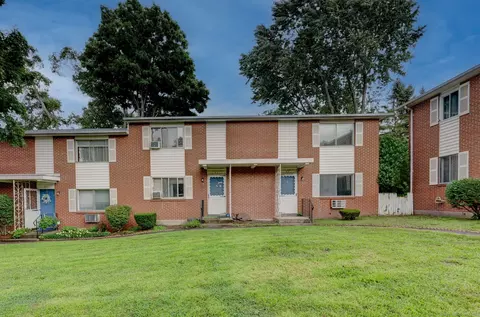 273 Queen St #2A, Southington, CT 06489