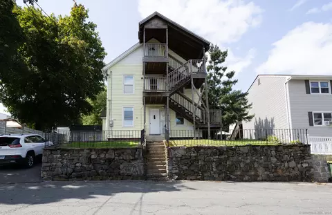 592 Wilson St, Waterbury, CT 06708