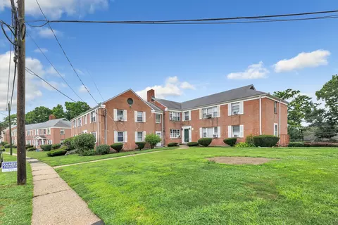 118 Seaton Rd #1, Stamford, CT 06902
