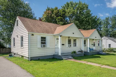 58 Dudley St, Manchester, CT 06040