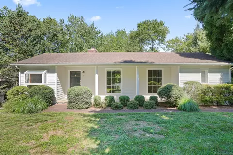 3 Peaceful Ln, Westport, CT 06880