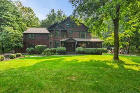 34 Pheasant Hill Rd, Weston, CT 06883