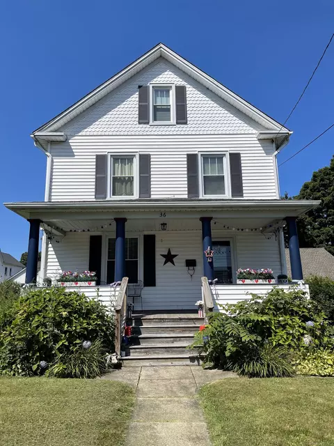 36 Mallory St, Danbury, CT 06810