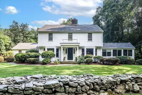 421 Wood House Rd, Fairfield, CT 06824