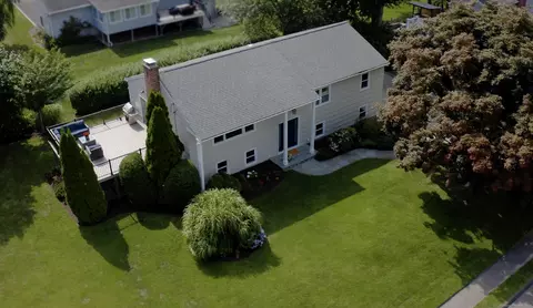 3 Lycett Ct, Norwalk, CT 06850
