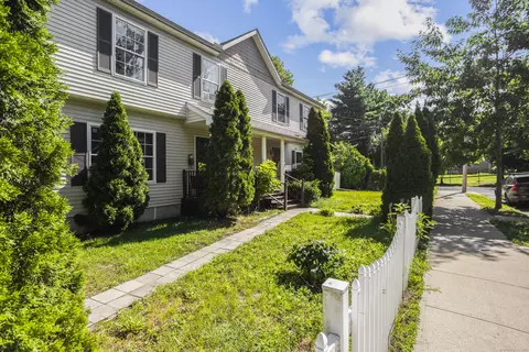 11 Read St, New Haven, CT 06511
