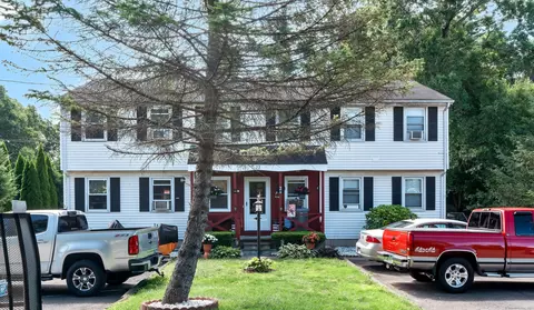 22 Bradley St, Plainville, CT 06062