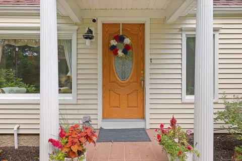 55 Bayne St, Norwalk, CT 06851