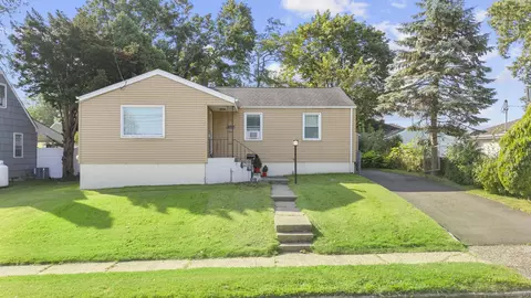 603 Goldenrod Ave, Bridgeport, CT 06606