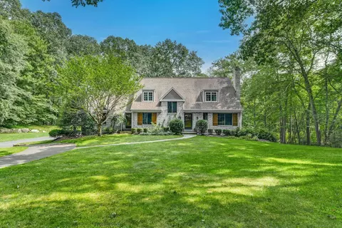17 Mountainview Dr, Redding, CT 06896