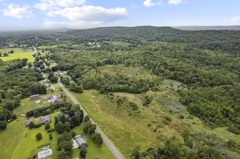 South Stone Street, Suffield, CT 06078 photo 6