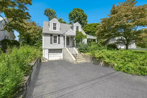 59 Sasco Hill Ter, Fairfield, CT 06824