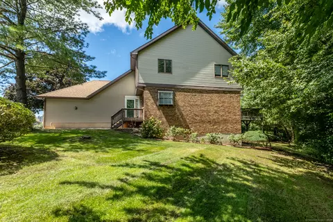 294 Foxboro Dr #294, Newington, CT 06111