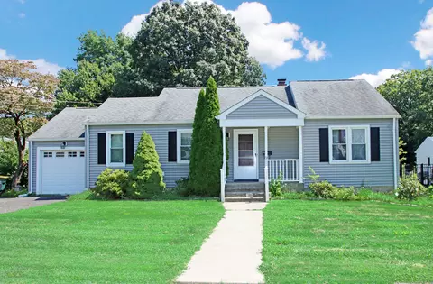 9 Kathy Ln, Ansonia, CT 06401