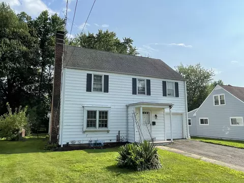 373 Holcomb St, Hartford, CT 06112
