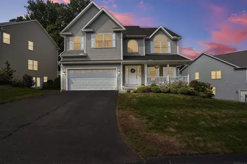 36 Freedom Way #36, Shelton, CT 06484