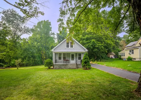218 May St, Naugatuck, CT 06770