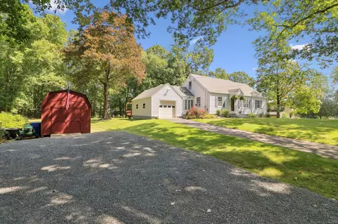 972 New Rock Hill Rd, Wallingford, CT 06492