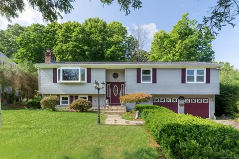 243 Evelyn St, Watertown, CT 06779