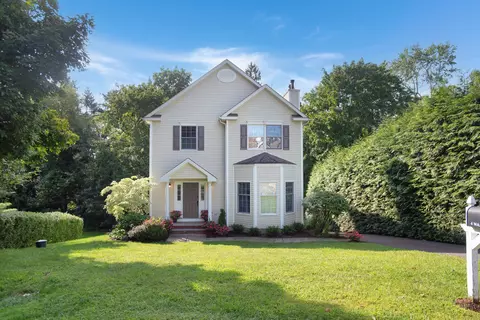 4 Washington Ave, Ridgefield, CT 06877