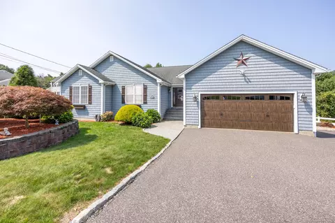 19 Ridgecrest Dr, Wolcott, CT 06716