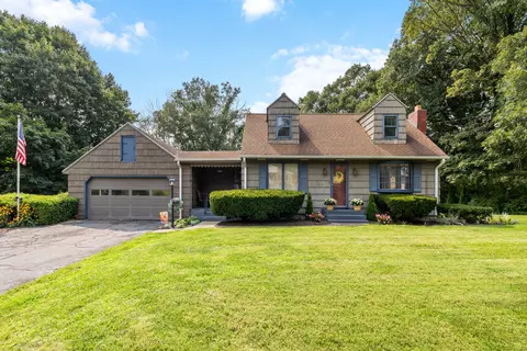 495 Barlow St, Bristol, CT 06010