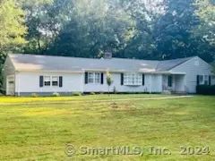 15 Shady Ln, Woodbridge, CT 06525