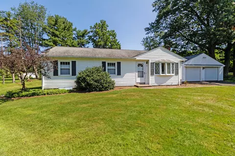 18 Garden Hill Rd, Middlefield, CT 06455