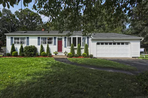 216 Mountain Rd, Seymour, CT 06483