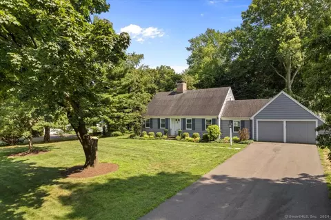 324 Arnold Ln, Orange, CT 06477