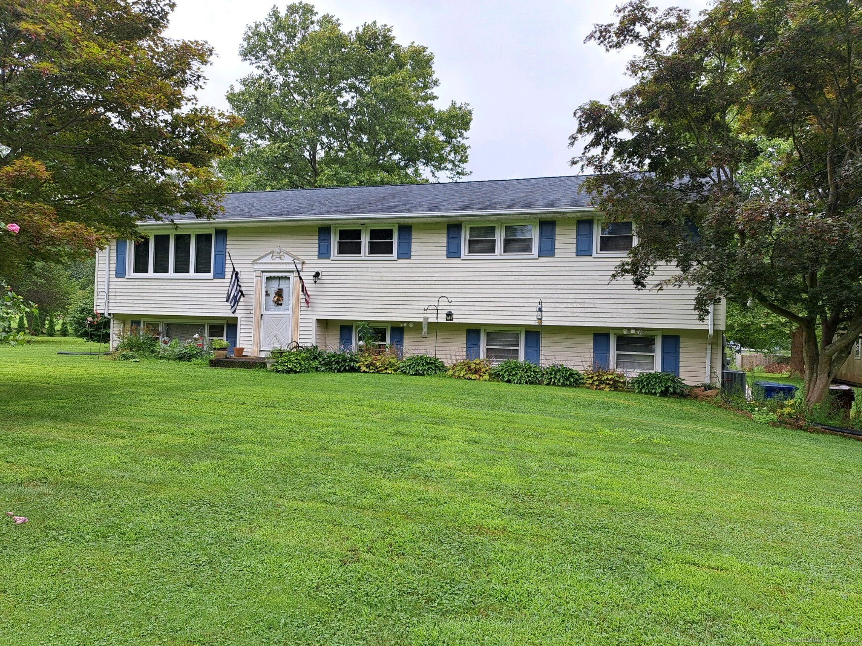 59 Hyla Ln  
