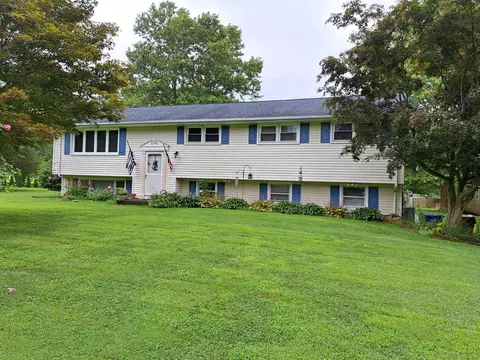 59 Hyla Ln, Northford, CT 06472