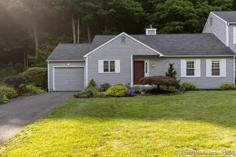 31 Quarry Village Rd #31, Cheshire, CT 06410