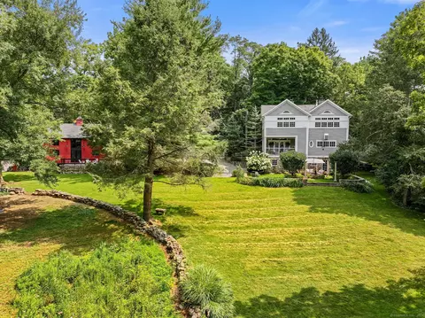 898 Cross Hwy, Fairfield, CT 06824